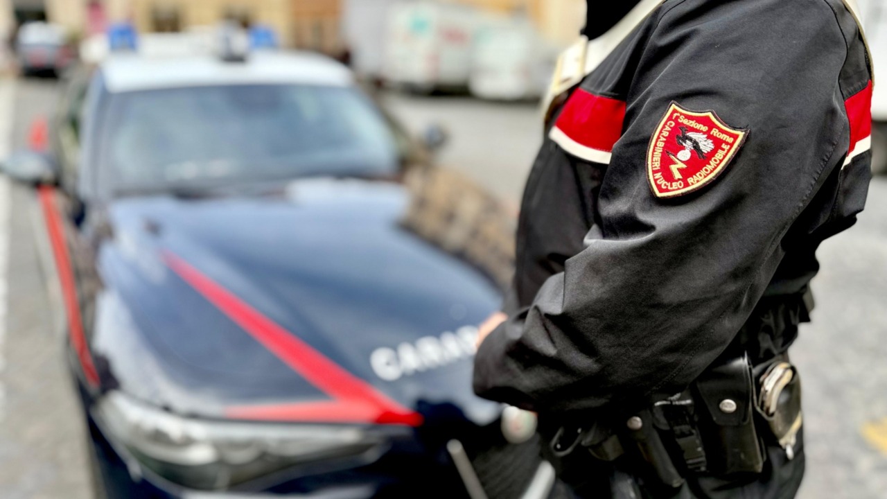 Due uomini senza fissa dimora arrestati per rapina ai danni di un cittadino pakistano