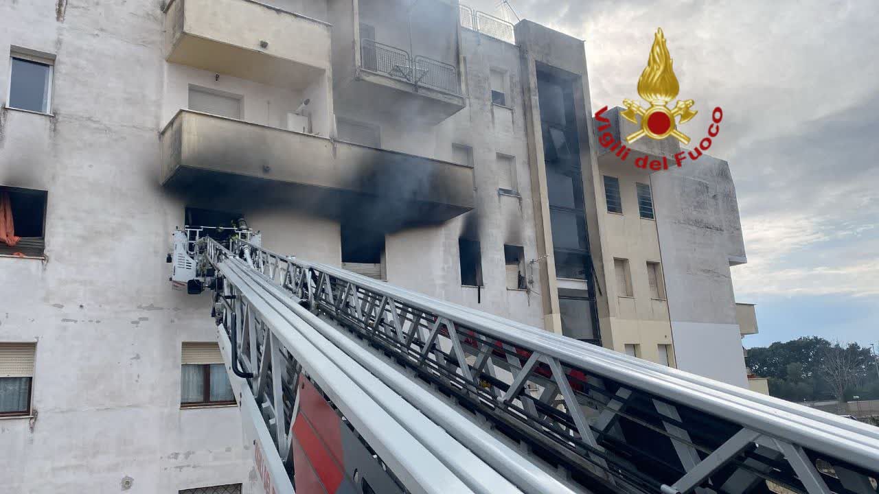 Fiamme in Corso Italia: accesso interdetto alle palazzine