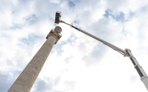 Iniziati i lavori per il nuovo impianto di illuminazione del Ponte Flaminio