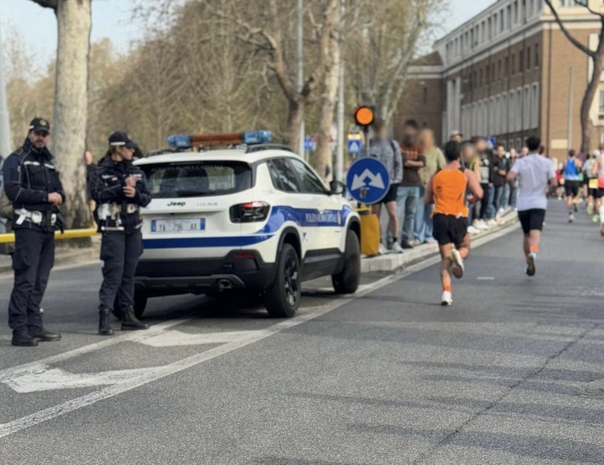 Maratona di Roma: Impegno della Polizia Locale per la sicurezza e la viabilità