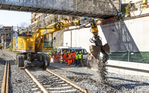 Pigneto, nuova fermata in costruzione con i primi binari posati