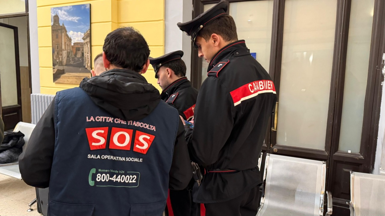 Policlinico Umberto I: un arresto e 17 identificazioni dopo i controlli