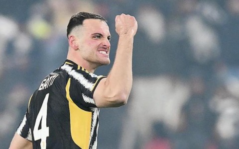 Roma e Juventus si dividono la posta: 3-3 all’Olimpico