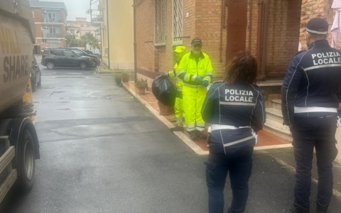 Sanzioni per rifiuti: il Comune di Anzio intensifica i controlli