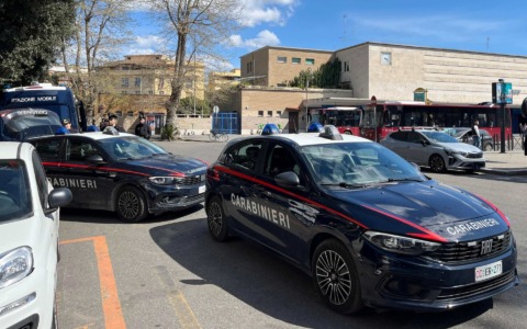 Sequestro di armi bianche a Lido Centro