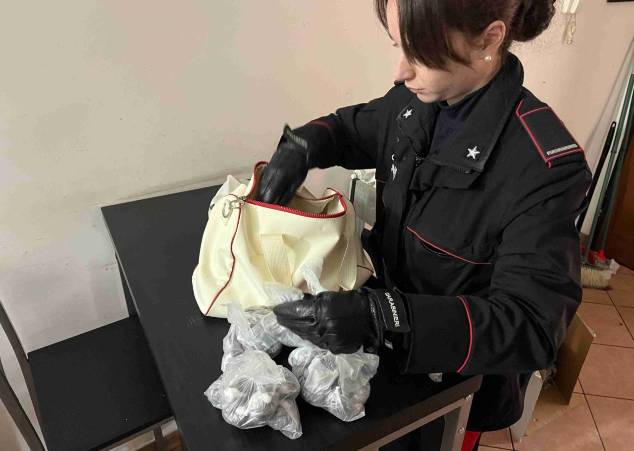 Arresti e sequestri nei “fortini della droga” di Ostia