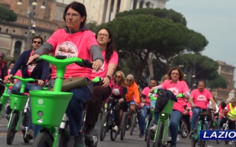 Bicinrosa: pedalata solidale contro il tumore al seno