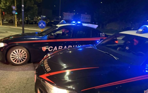 Bottiglia incendiaria colpisce casa di un detenuto
