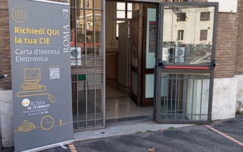 Carta d’identità elettronica: potenziato il rilascio in via Petroselli dal 13 aprile