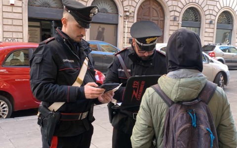 Controlli dei Carabinieri a Roma durante le festività pasquali