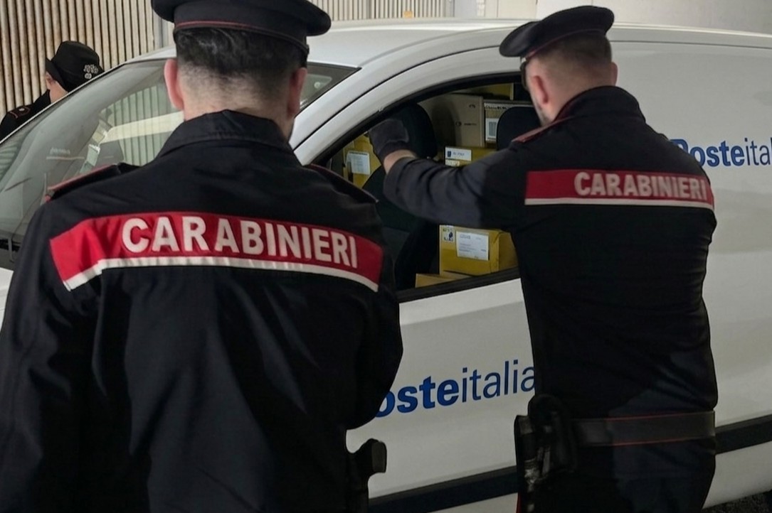 Furto di un furgone delle poste all’Eur, arrestato il ladro dai carabinieri
