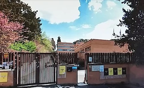Il dirigente scolastico del Liceo Farnesina commenta la lista stupri