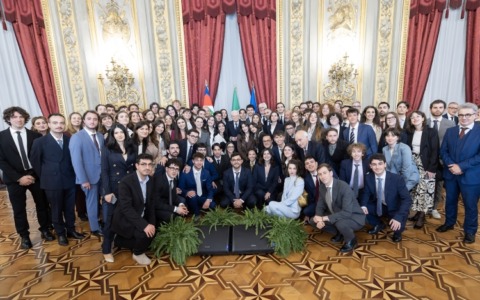 Mattarella ai giovani giornalisti: “L’informazione libera è essenziale per la democrazia”