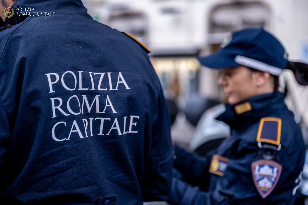Operazione della Polizia Locale contro degrado e parcheggiatori abusivi a Monteverde