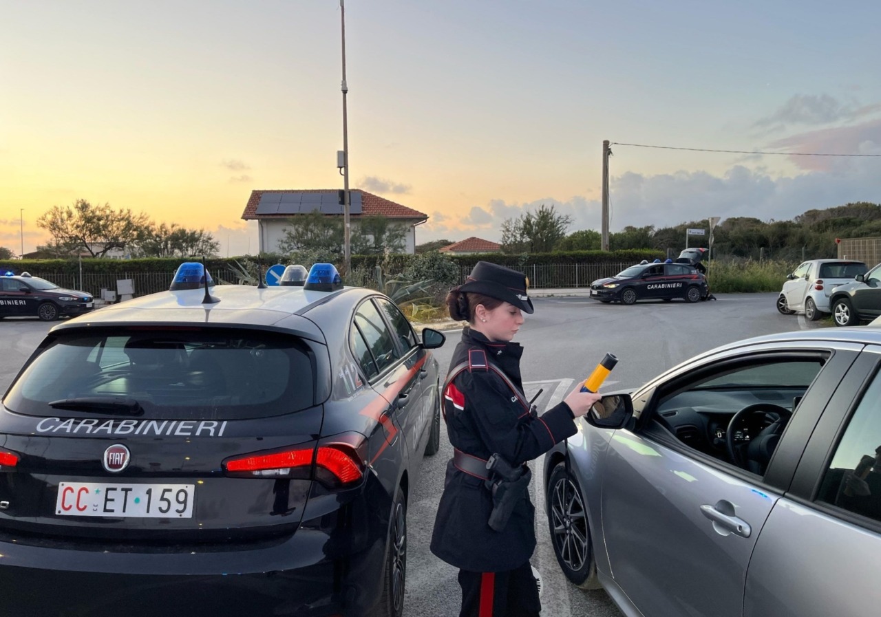 Pasqua e Pasquetta sicure: controlli dei Carabinieri a Ostia e Fregene