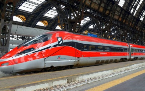 Problemi sulla linea Alta Velocità Napoli-Roma, ritardi fino a 180 minuti