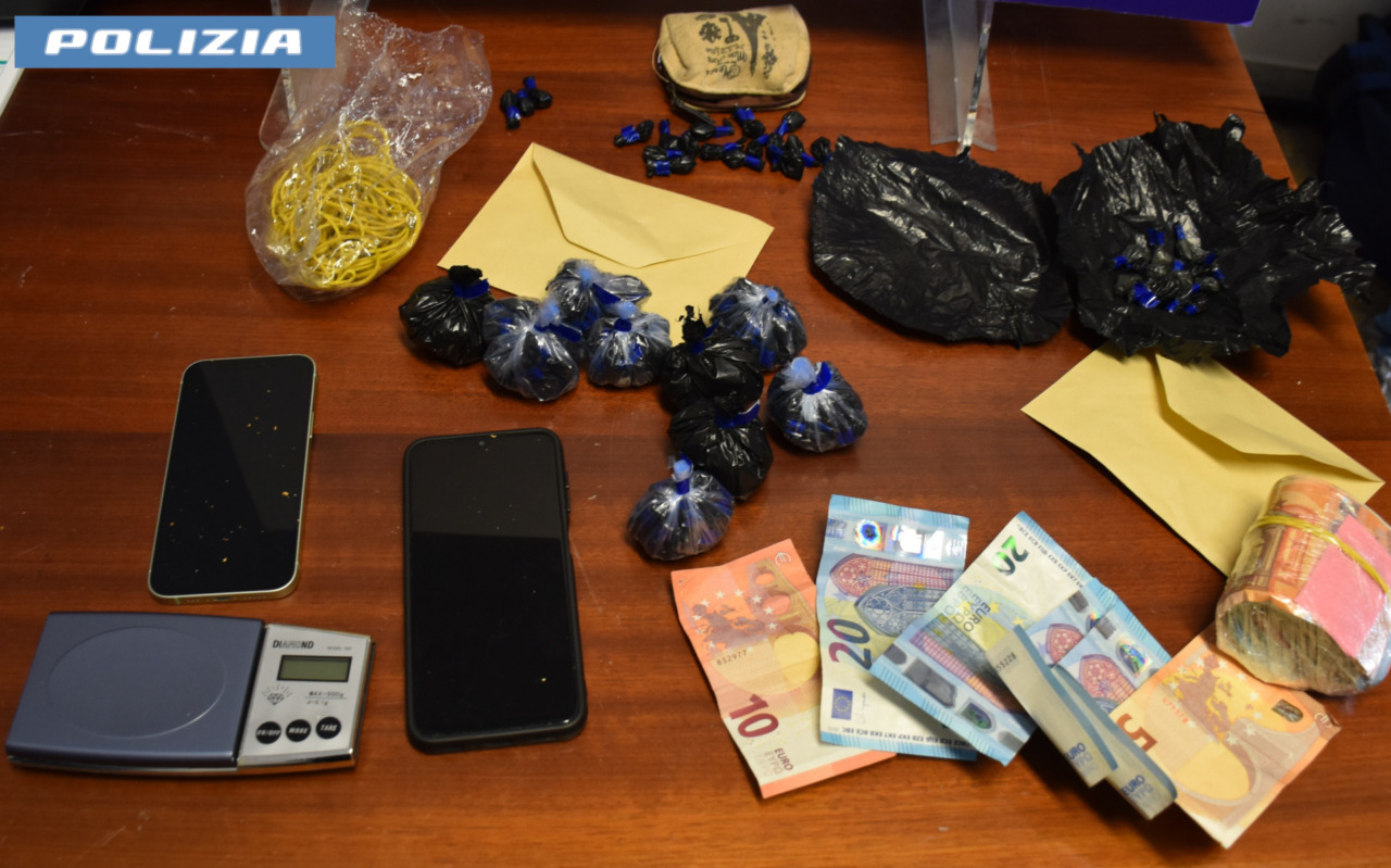 Scoperta base di spaccio in un B&B, arrestato un pusher
