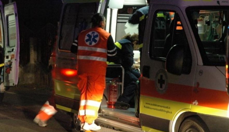 Un 16enne investito da un’auto perde la vita